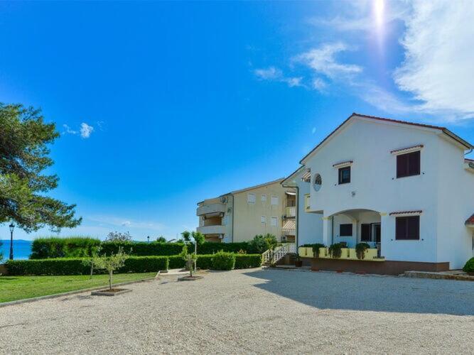 Apartments In House Liveric, In Vir At The Beach Exterior photo
