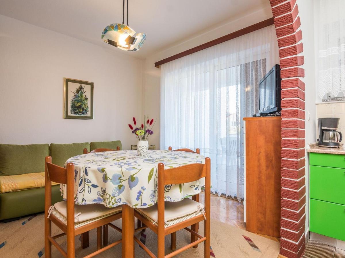 Apartments In House Liveric, In Vir At The Beach Exterior photo